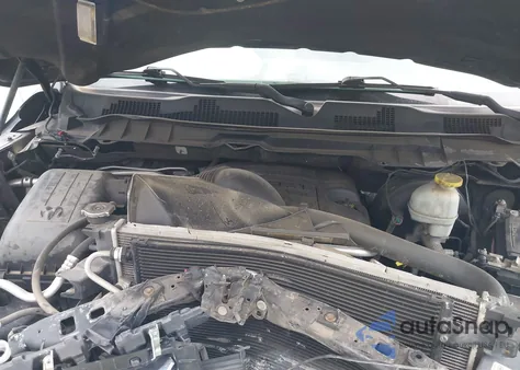 2017 Ram 1500 Big Horn 4X4 6'4 Box from USA, damaged, VIN 1C6RR7GT8HS644942